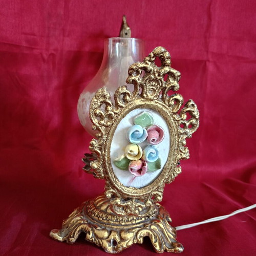 Table lamp Rococo style with hand-painted porcelain roses like new