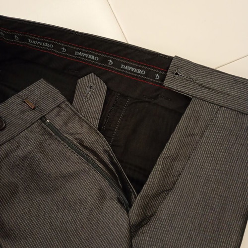 Men's Grey Pinstripe Suit Like New Size L