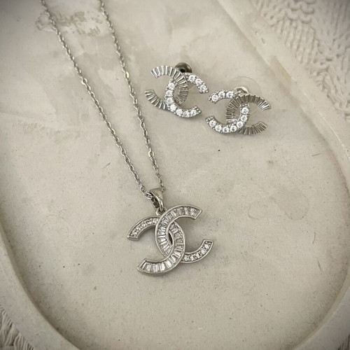 Jewelry set with pendant and earrings, stainless steel and zircon, new