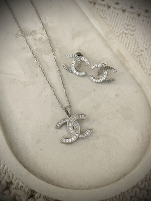 Jewelry set with pendant and earrings, stainless steel and zircon, new