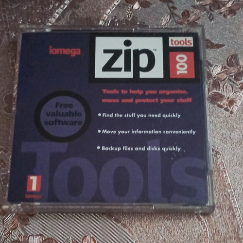 Iomega Zip Disk 100MB like new with original case