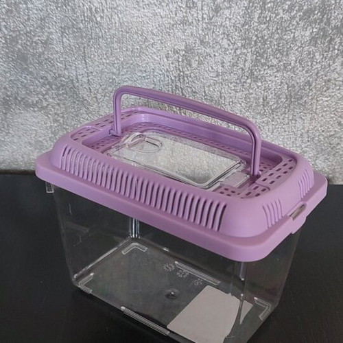 Plastic aquarium new with lid and carrying handle
