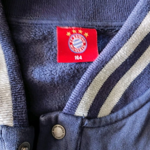 Bayern Munchen jacket kids like new, authentic