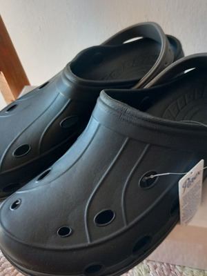 Parex beach shoes new, sizes 42 and 43, black