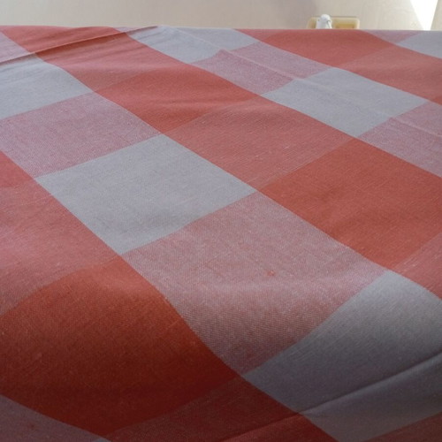 Gingham Tablecloth salmon/peach 147x170 cm like new