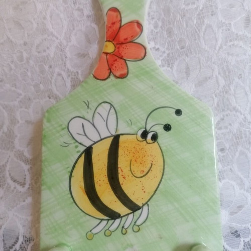 Ceramic kitchen hanger with enamel painting, like new