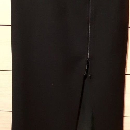 Zara skirt Large 100% wool black new, cool wool, long slim fit