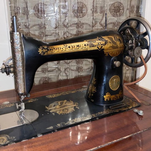Singer Antique Sewing Machine