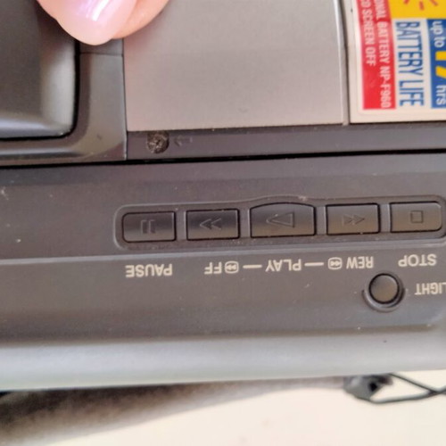 Sony Handycam Vision CCD-TRV78E PAL Hi8 Video8 camcorder, retro Y2K