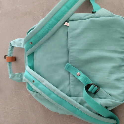 Classic Diamond turquoise backpack like new with laptop compartment