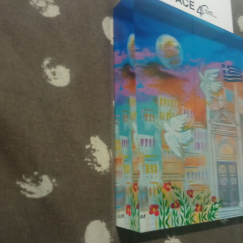 Glass souvenir by G. Stathopoulos like new for Space's 40 years