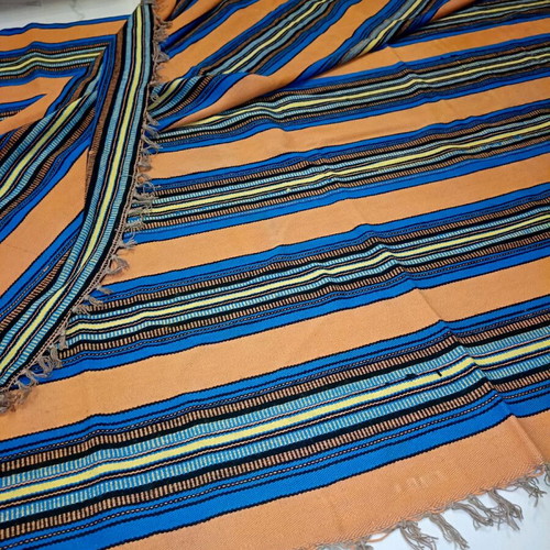 Traditional woven rug like new 155x240 cm with fringes