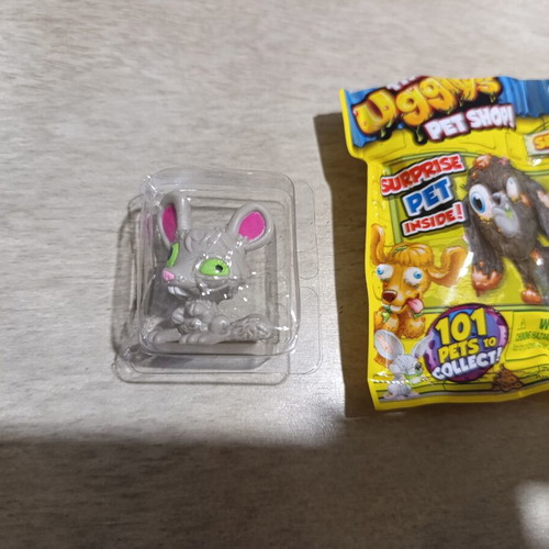 Ugly Pet Shop figures new set of 9 miniatures