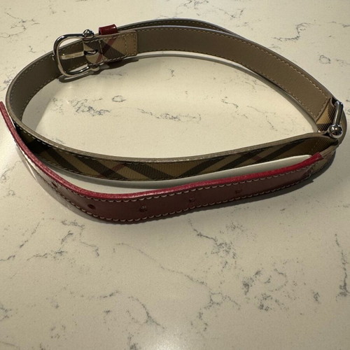 Burberry authentic belt like new, size 90