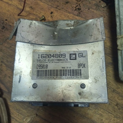 Engine computer for Opel COMBO 16204809 GL used