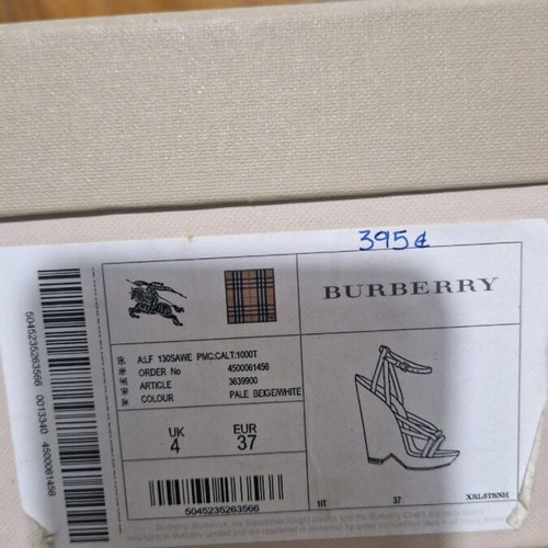 Burberry platforms like new, beige leather with signature print