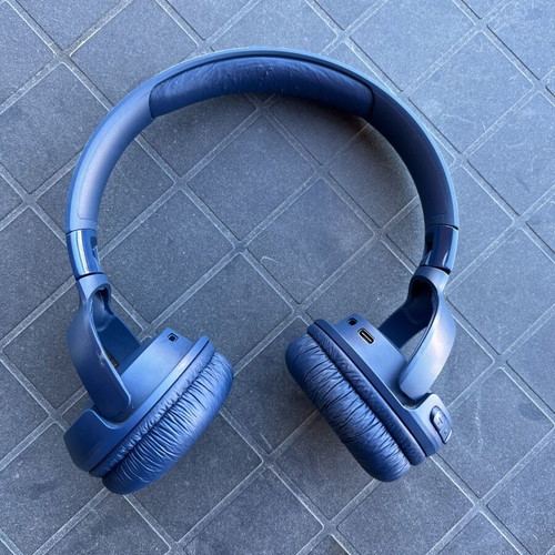 JBL Tune BT520 headphones like new, blue, wireless