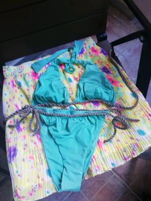 Beach set like new, skirt size 38 with elastic and swimsuit M-L