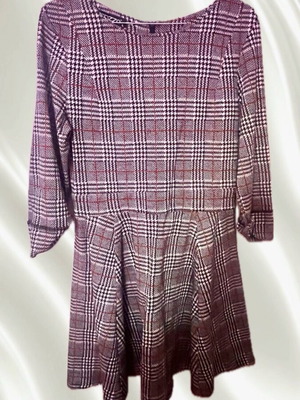 Enzzo dress used, gray and red, size M