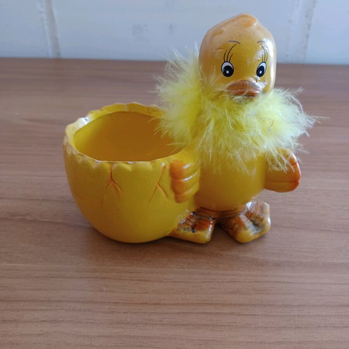 Duck-shaped flowerpot with sound mechanism like new