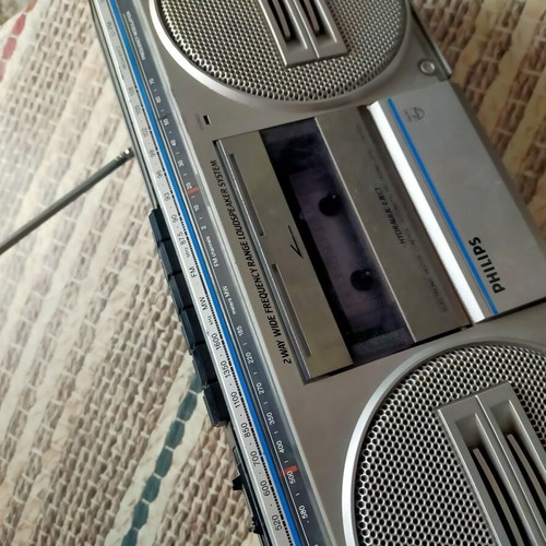 Philips portable radio cassette player