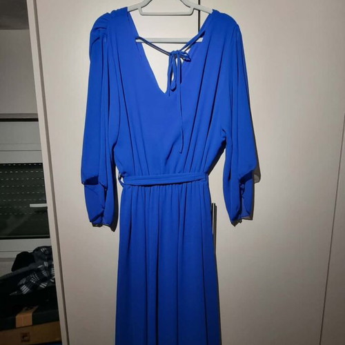 Dress blue size 4XL like new, ideal for wedding and baptism