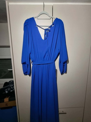Dress blue size 4XL like new, ideal for wedding and baptism