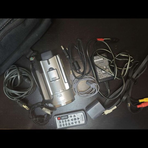 Sony DCR-SR90E camera 120X zoom like new