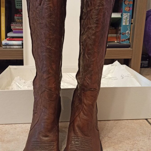 Leather women's boots 100% Italian, new, size 39, brown