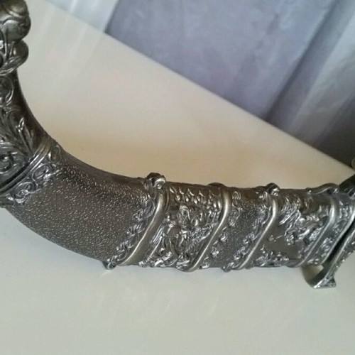Collectible Knife with Embossed Decoration Oriental Arabic Style Like New
