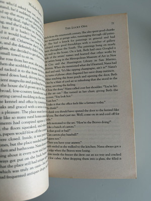 The Lucky One book by Nicholas Sparks