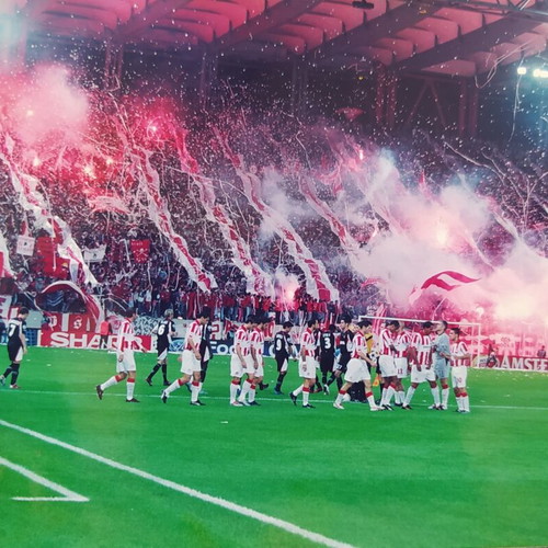 Olympiacos real photo like new