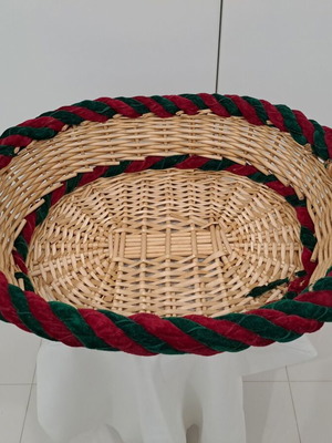 Woven basket new in excellent condition