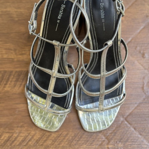 Bershka Silver Heels like new, size 38, croco texture