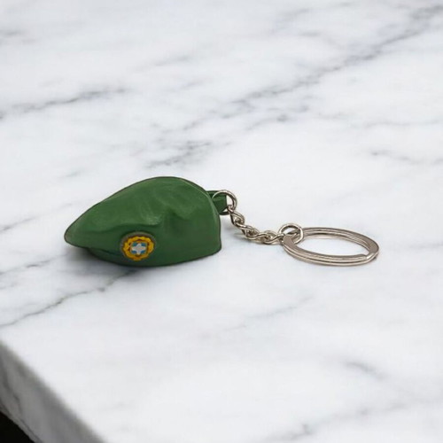 Greek green beret soldier keychain new, special forces