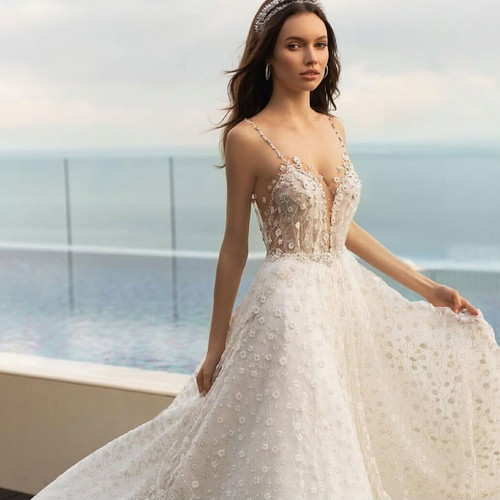 Primalicia wedding dress like new, romantic A-line design