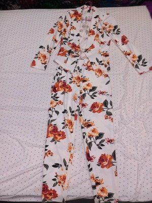 Suit jacket and pants xs new, fitted fabric