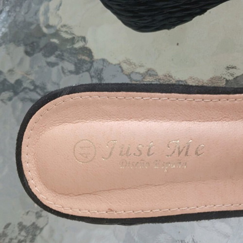 Sabot straw type like new, size 40, black
