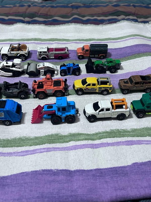 Matchbox cars used, pack of 15