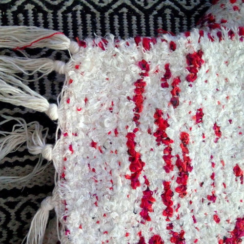 Red rug with white horse design like new, handmade