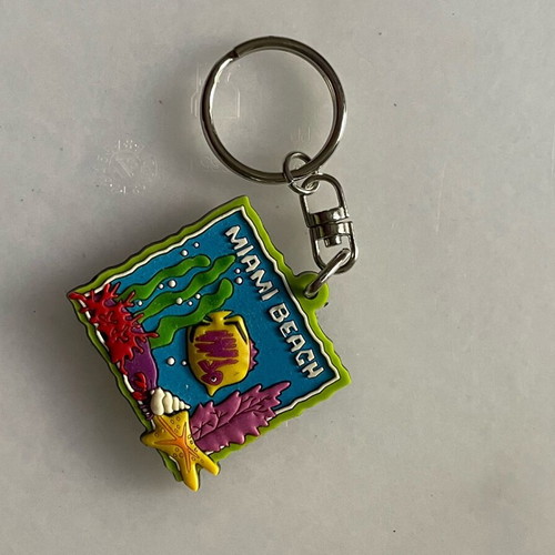 Keychain like new, bought from Miami