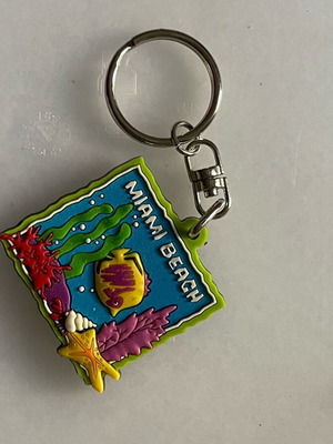 Keychain like new, bought from Miami