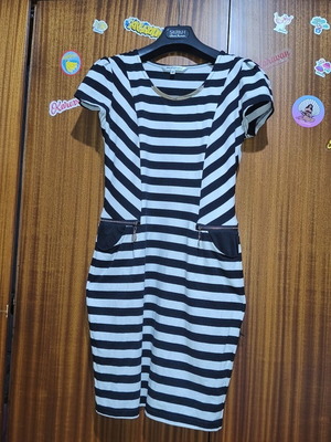 Black and white striped cotton dress like new, size M