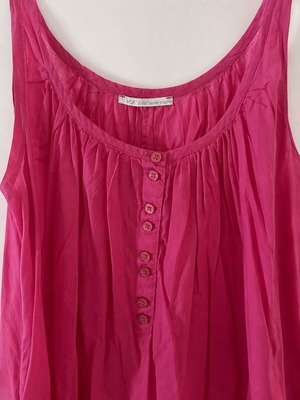 Fuchsia sleeveless blouse dress with pockets