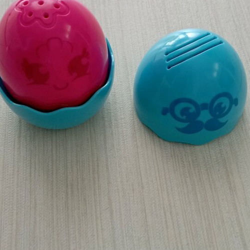 Toomies Hide & Squeak Nesting Eggs educational toy like new