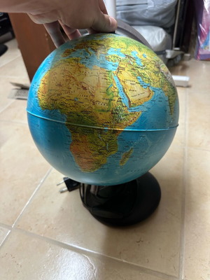 Globe table large used with power cord