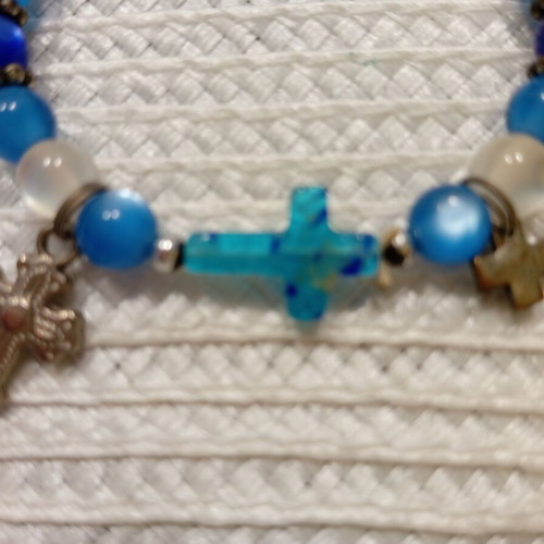 Summer bracelet in Greek style new, blue and white beads with crosses
