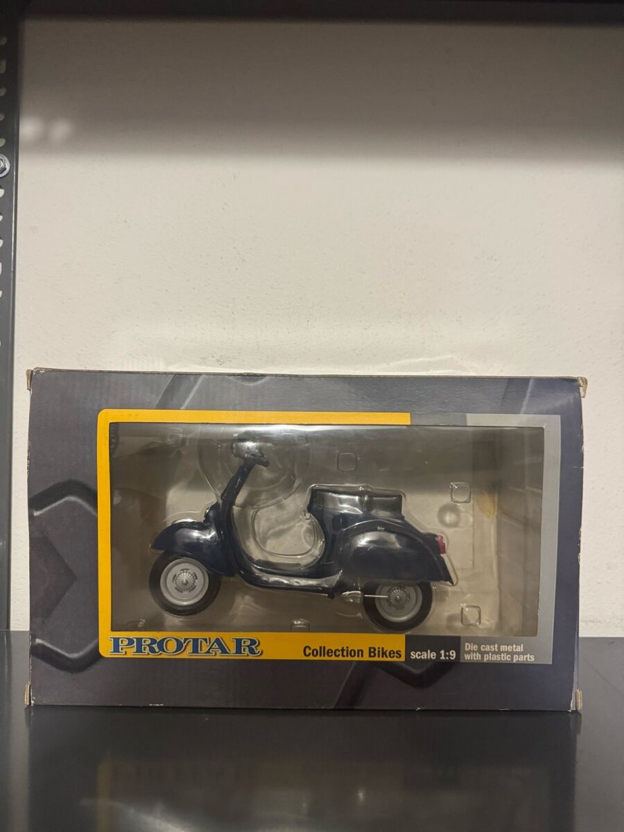 Protar 497 Vespa 125 Primavera blue 1:9… - € 40,00 - Vendora.gr