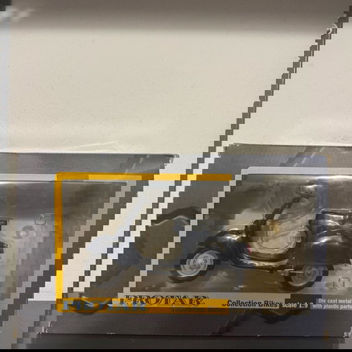 Protar 497 Vespa 125 Primavera blue 1:9 new