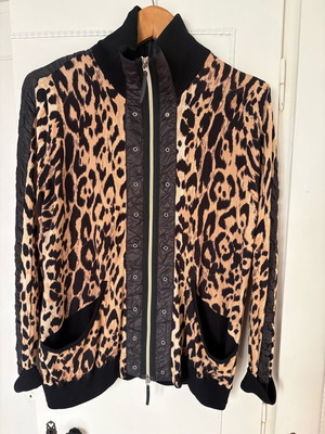 Basler Leopard Cardigan Size 46 Like New, Black
